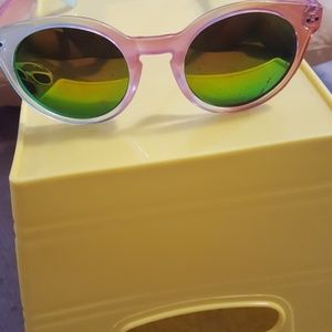 Women's sunglasses